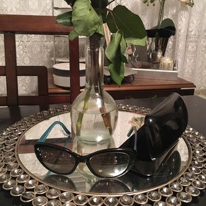 Brand New Jennifer  Lopez  sunglasses/ w case